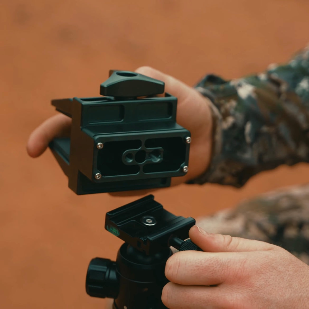 REKON Outdoor Gear™ Tripod Vice Mount VM-1